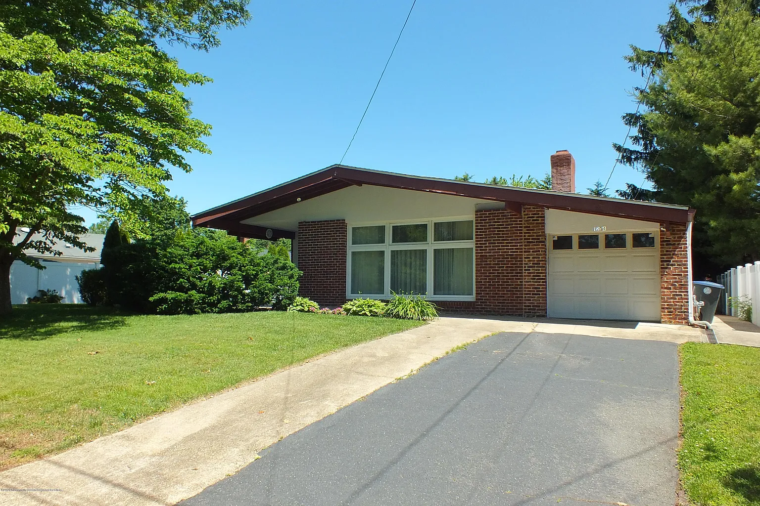 1214 Minnesink Rd photo 1