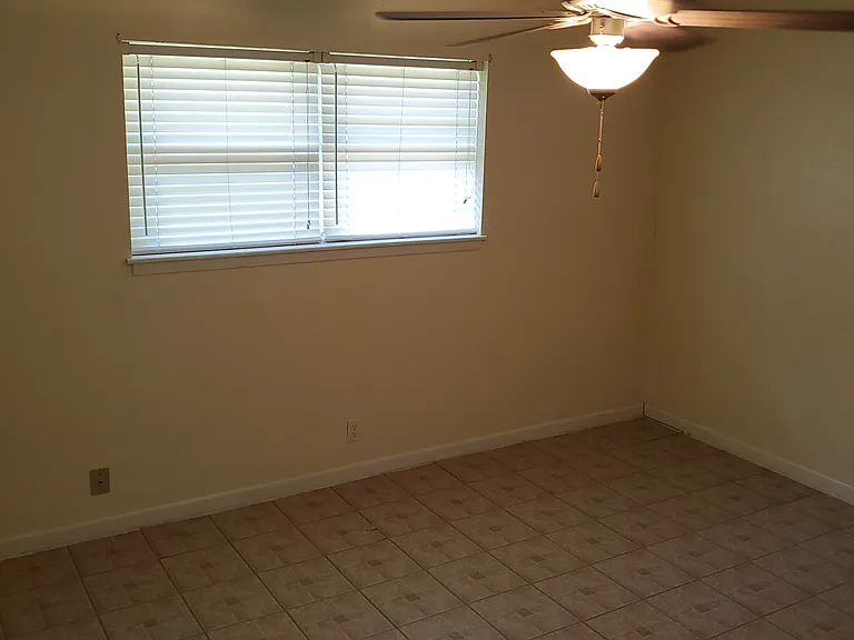 705 N Overlook Dr — Photo 14