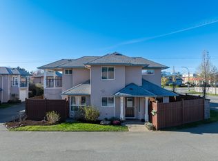 720 Aspen Rd #101, Comox, BC