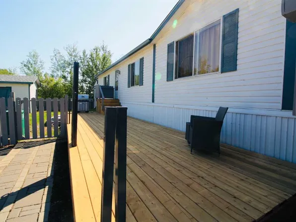 15 W Dewberry Rd, High Level, AB T0H 1Z0