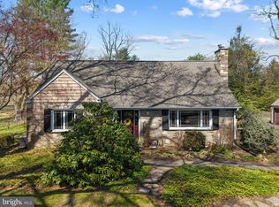 1946 Washington Ln, Jenkintown, PA