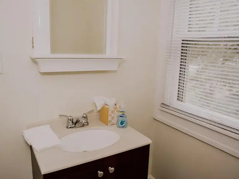 4248 N College Ave — Photo 23
