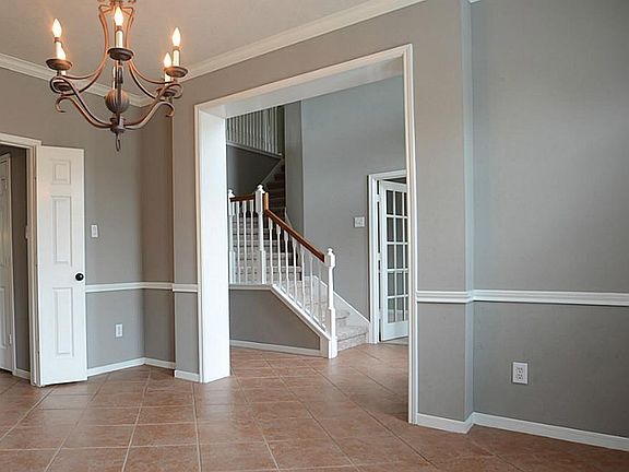 4th image of 2601 Bay Shore Dr