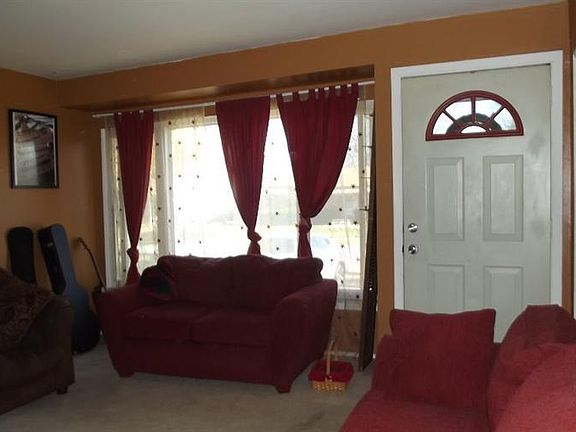 2nd image of 1530 Northgate St