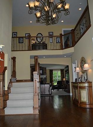 2nd image of 30899 Sawgrass Ln