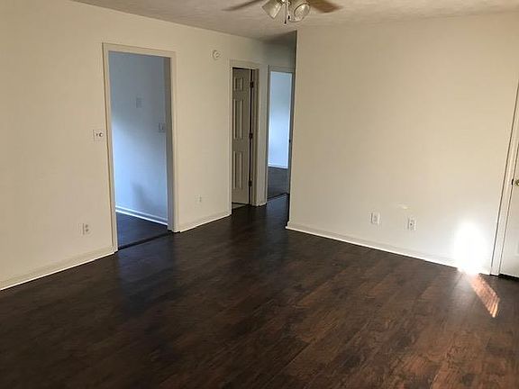 3rd image of 1351 Chucker Dr