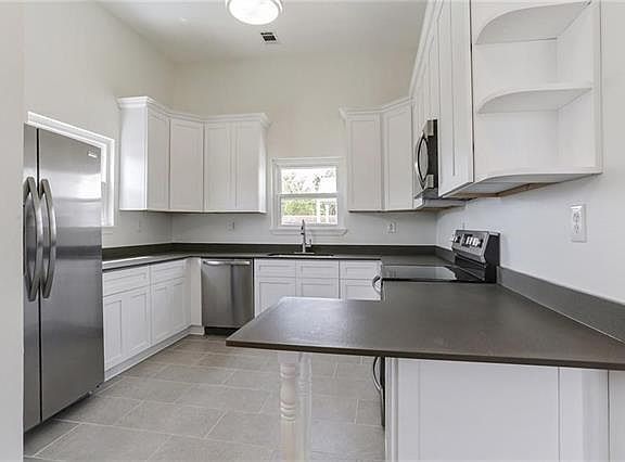 3rd image of 3727 Dhemecourt St