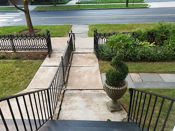 Front Steps to Mercer Street