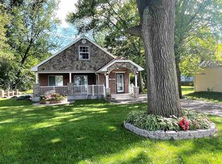 805 Clifford Ave, Loves Park, IL 61111
