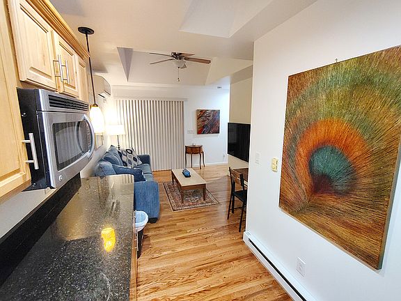 2nd image of 77 Larchmont Rd
