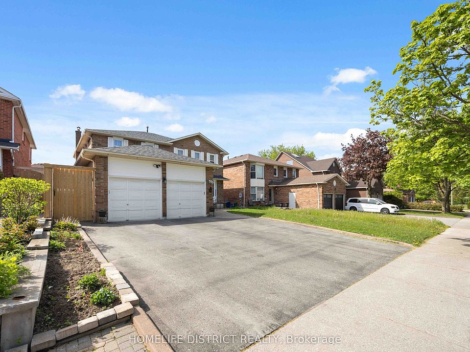 1st image of 579 Sheppard Ave