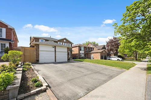 579 Sheppard Ave Photo 1