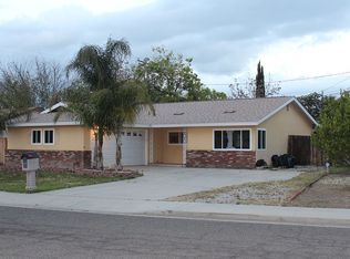 1012 Dixie Dr, Hemet, CA 92543
