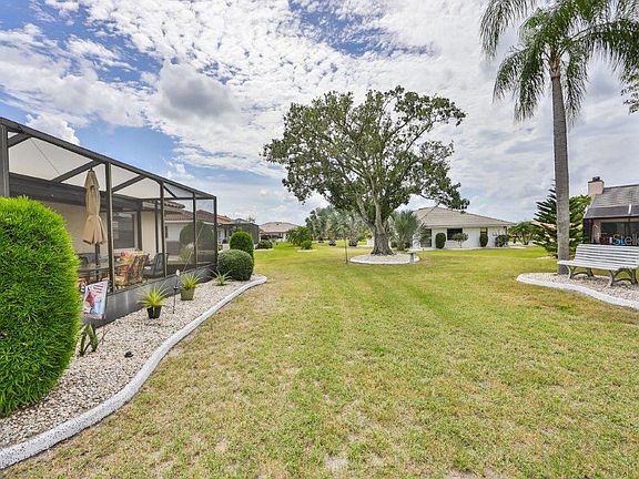 5th image of 1805 Wolf Laurel Dr