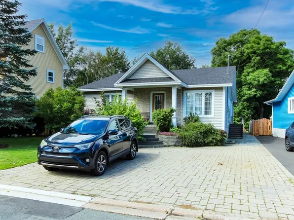 32 London Road, St. John's, NL A1B2H1
