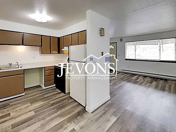 3rd image of 16 N 6th St APT 2