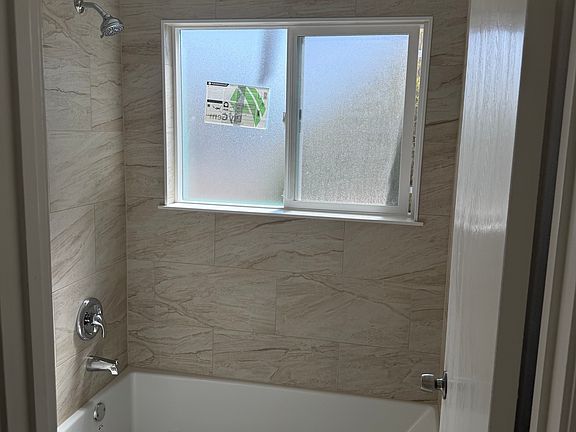 4th image of 1103 Nadene Dr #1