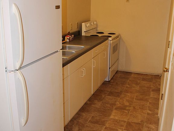 5th image of 636 N Water Ave APT C