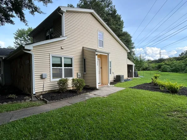 5657 Waterford Ct, Lake City, GA 30260