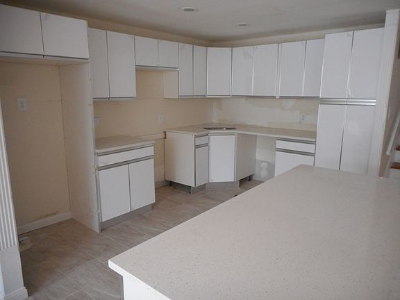 5th image of 311 Beach #85