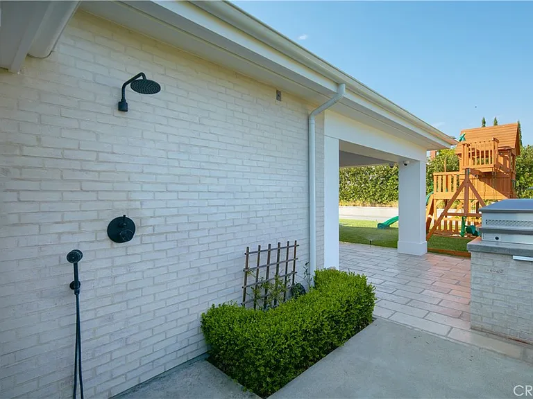 3910 Topside Ln — Photo 16