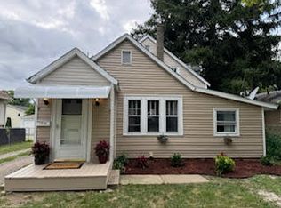 1305 California Ave, Joliet, IL 60432