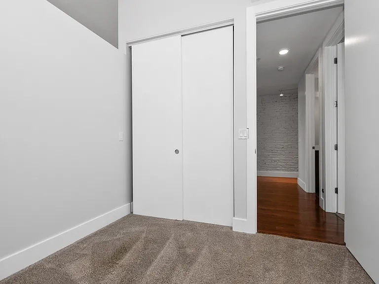 1425 N Milwaukee Ave #301 — Photo 23