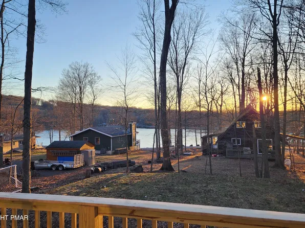 171 Mountain View Dr, Pocono Lake, PA 18347