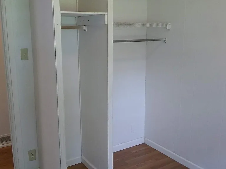 647 Park Dr — Photo 10