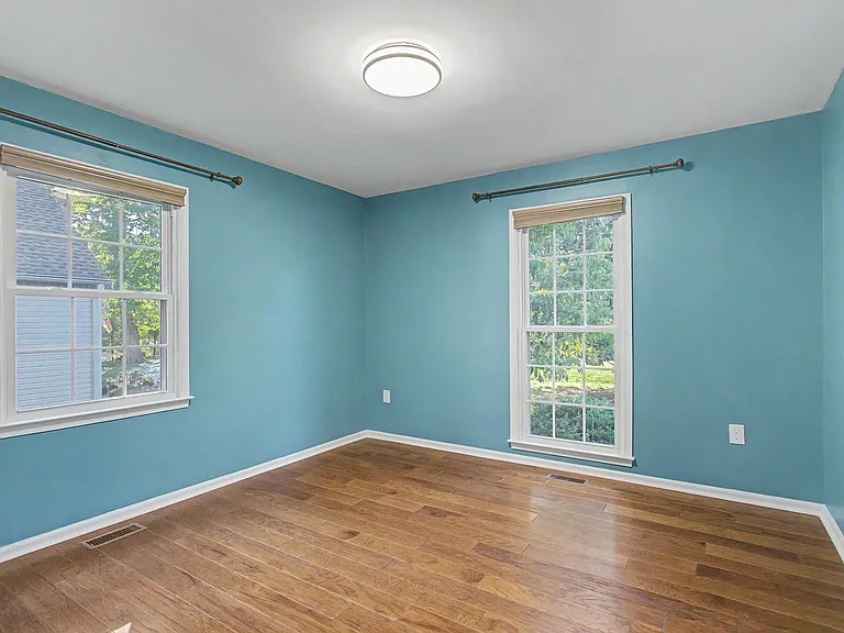 128 Stone Lake Ct — Photo 11