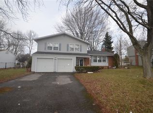 596 El Mar Dr, Rochester, NY 14616