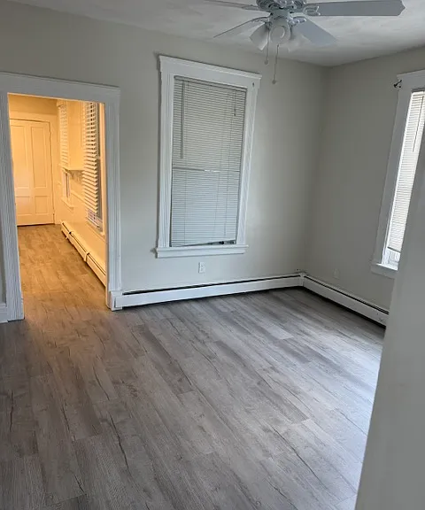 18 Lancaster St #2R — Photo 3