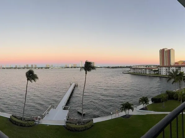 3040 Lake Shore Dr APT 504, Riviera Beach, FL 33404