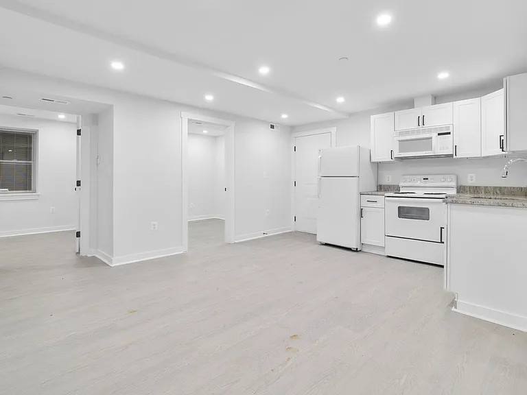 54 Rhode Island Ave NW — Photo 7