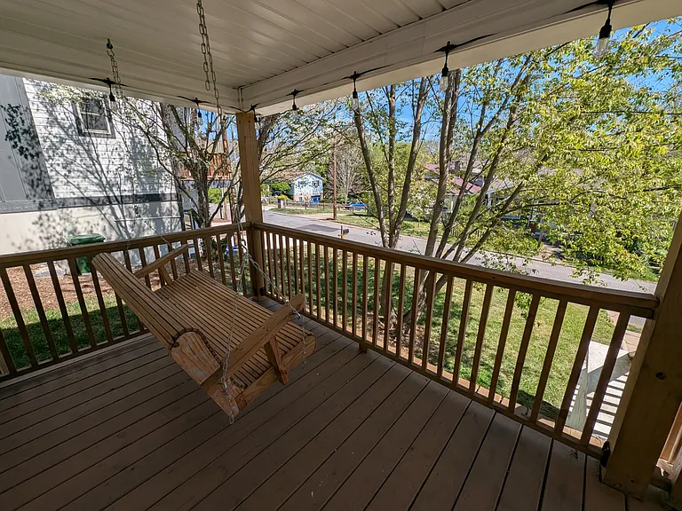 30 Woodrow Ave — Photo 26