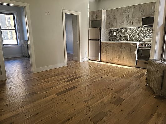 1st image of 26 Saint Nicholas Pl