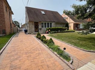 15132 21st Ave, Whitestone, NY 11357