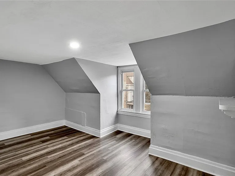 3246 Richardson Ave — Photo 29