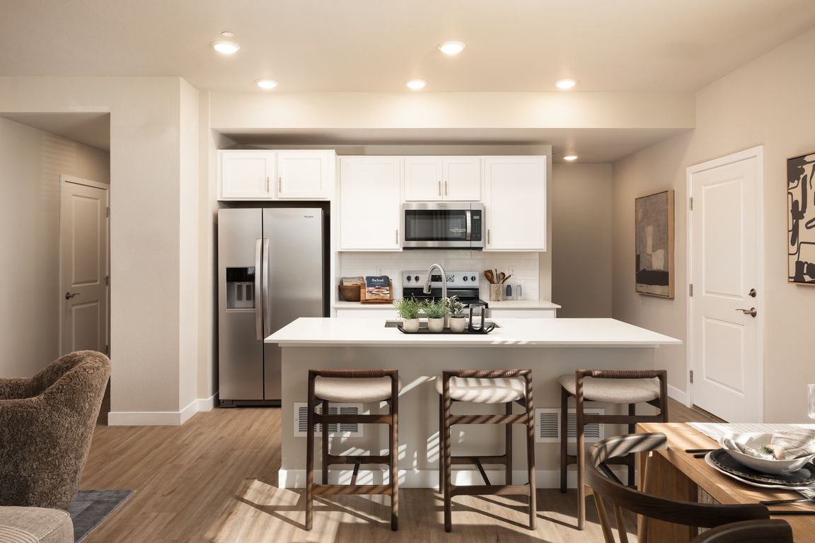 Stainless steel kitchen appliances & pantries