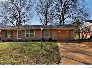 4002 Sunrise Way Dr, Saint Louis, MO 63125