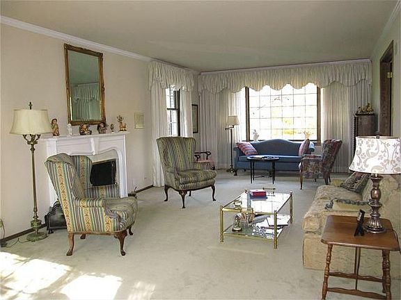 FORMAL LIVING ROOM VIEWS!