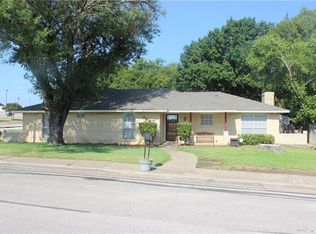 529 Sharp Dr, Desoto, TX