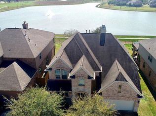 2530 Nickel Canyon Dr, Rosharon, TX 77583