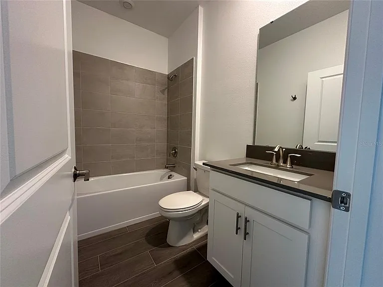 5665 Wood Bridge Place St — Photo 18