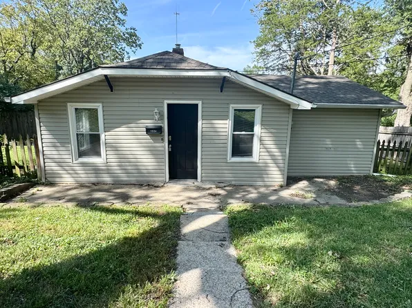 1524 S Home Ave, Independence, MO 64052