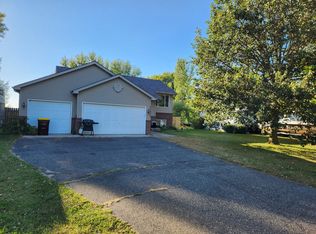 30890 Reflection Ave, Shafer, MN 55074