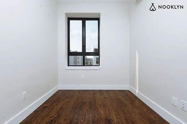 Rented by Nooklyn NYC LLC | media 31