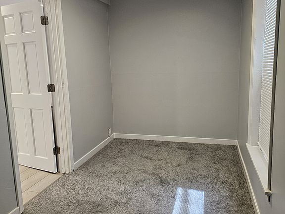4th image of 2417 N Washtenaw Ave APT 1