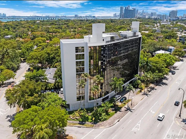 5781 Biscayne Blvd #503 — Photo 6