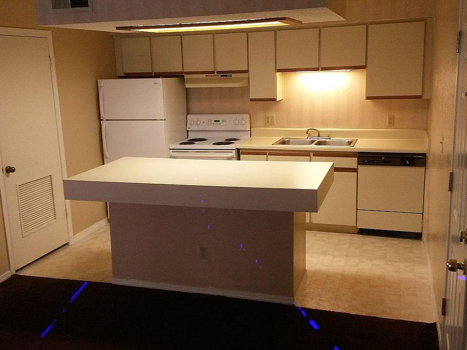 2nd image of 10200 Gandy Blvd N APT 403